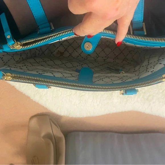 Beautiful Turquoise Blue leather Kate Spade handbag! - Picture 5 of 10